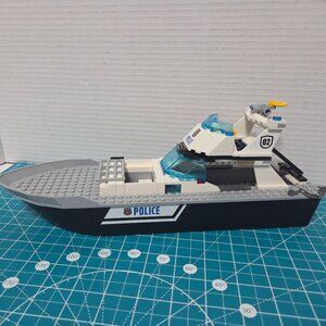 LEGO CITY: Police Patrol Boat (60129) Incomplete Boat Only Excellent